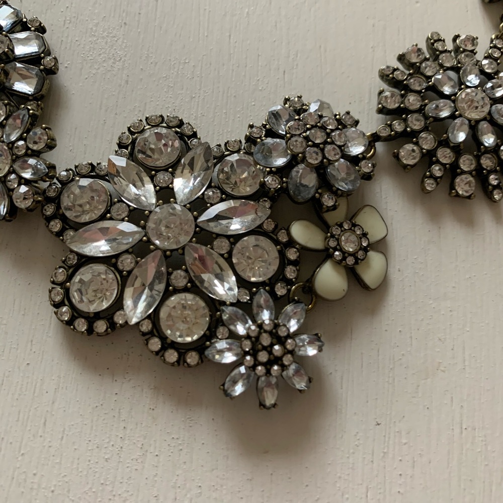 Crystal statement necklace - Picture 4 of 8